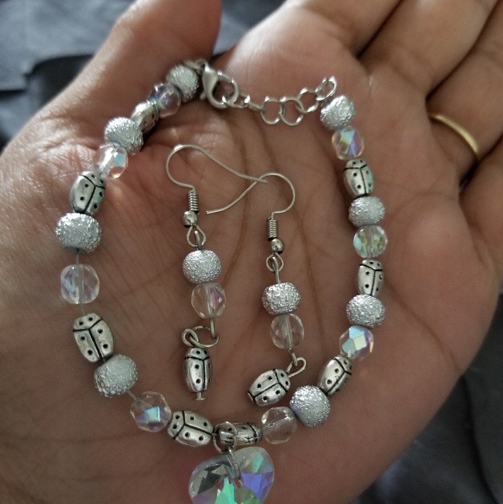 Bracelet earrings set
